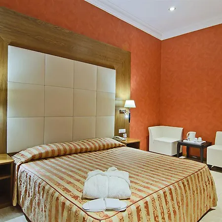 فندق Gioberti 4*