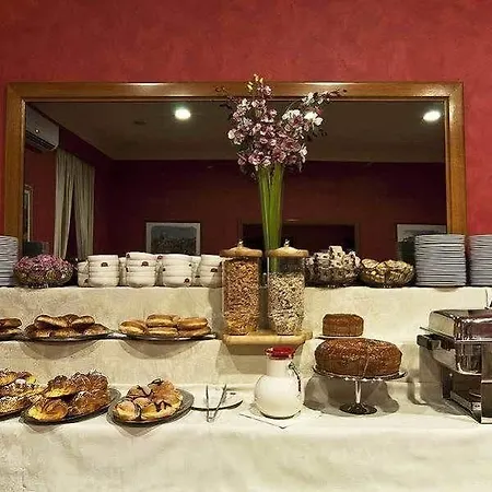 吉欧伯缇酒店 4*